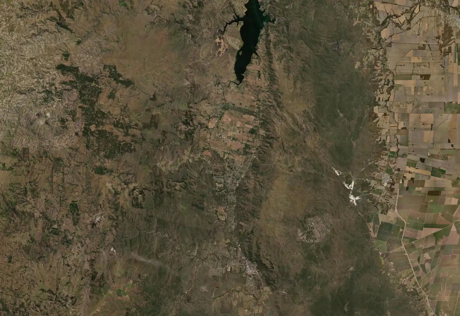 Mapa satelital del Valle de Calamuchita con el marcador en Villa General Belgrano